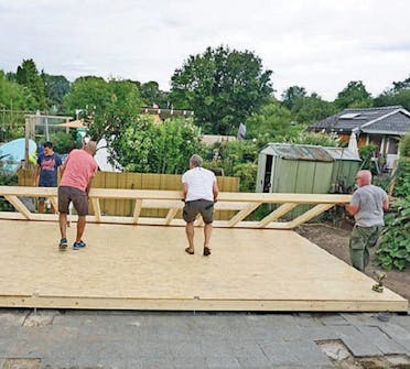 Isolert anneks: Baksidemodul til isolert anneks Isolert anneks: Baksidemodul til isolert anneks reises opp